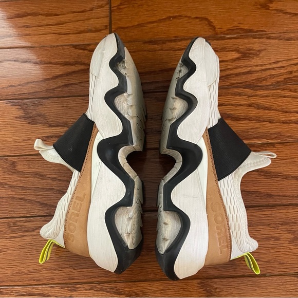 Sorel White and black women’s kinetic impact strap sneaker - Picture 5 of 8